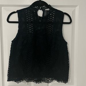 BB Dakota top size small